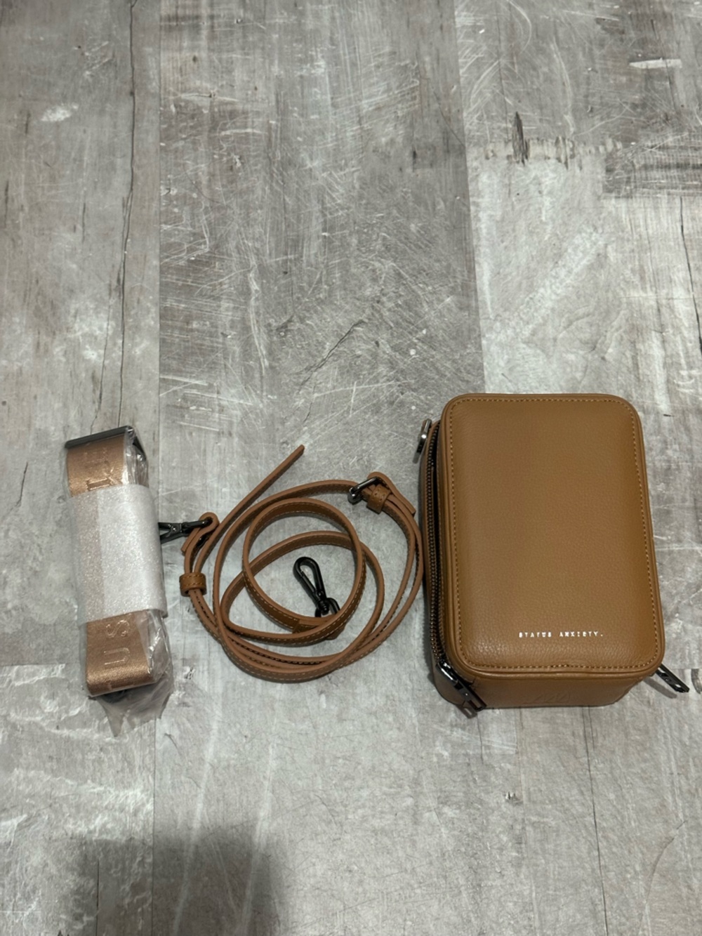 Status anxiety Good Life Bag - Tan